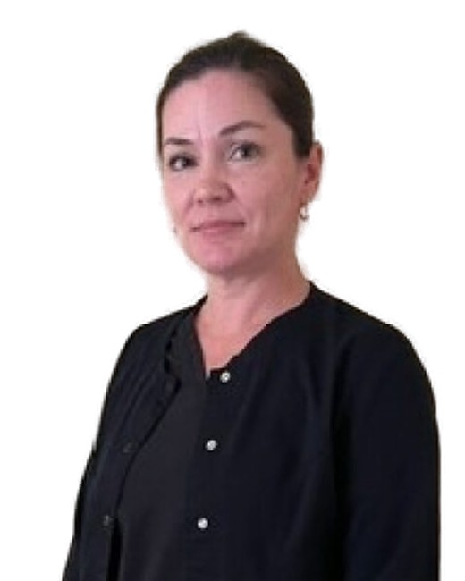 Hana Echevarria, Therapist